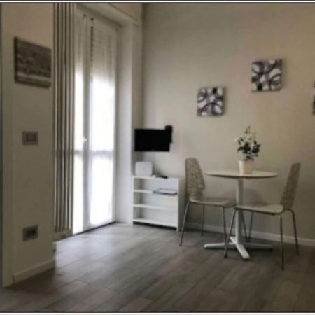 Lolo Apartment Милан Экстерьер фото